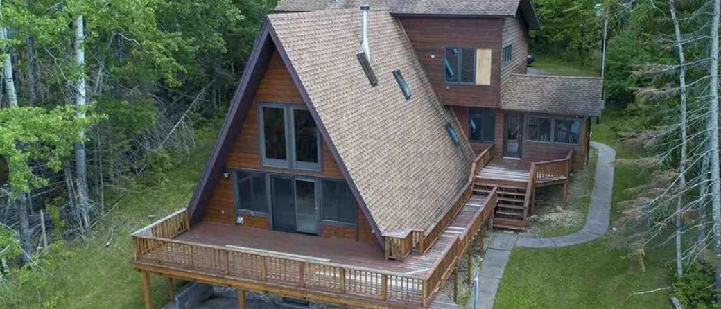 Exterior of 8061 E. Shore Drive in Canyon, Minnesota